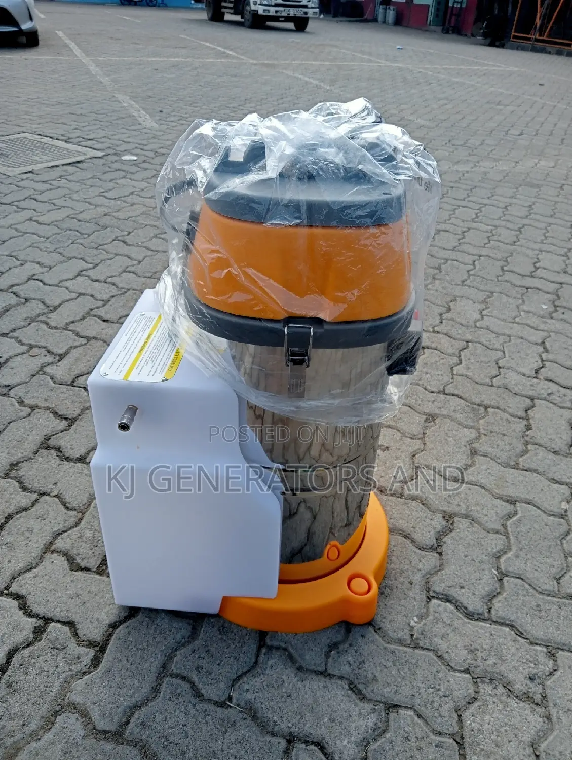 Heavy Duty Divo Carpet Cleaner in Stock