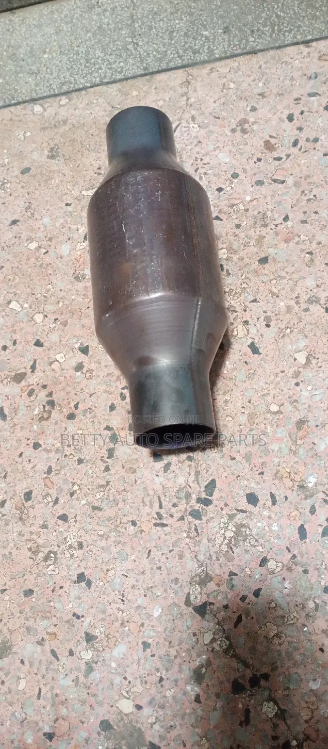 Toyota Premio 260 Catalytic Converter Muffler