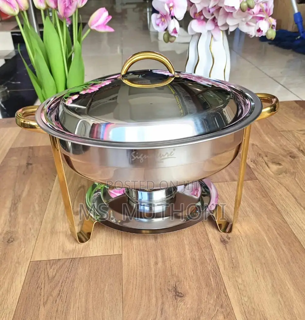 5 L *Oval Chaffing Dish With Golden Stand*
