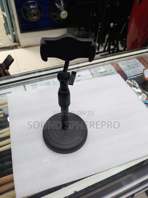 Roundbase Phone Holder Stand - thumbnail 2