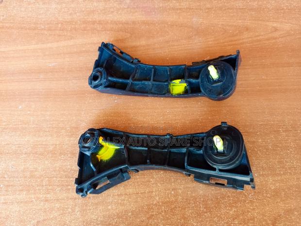 Front Bumper Slides Toyota Vanguard - thumbnail 2