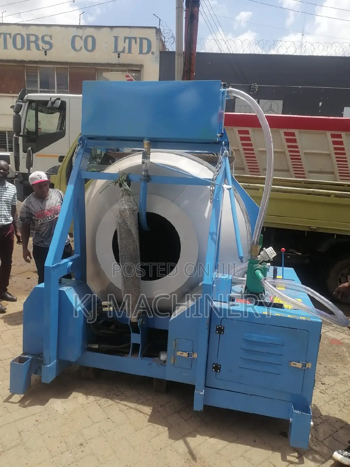 Self Loading Concrete Mixer 560litres Diesel With 10hp Engin