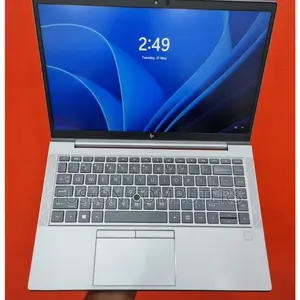 New Laptop HP ZBook Firefly G8 16GB Intel Core I5 SSD 1T