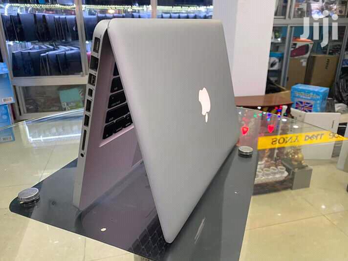 Laptop Apple MacBook Pro 4GB Intel Core I5 HDD 500GB