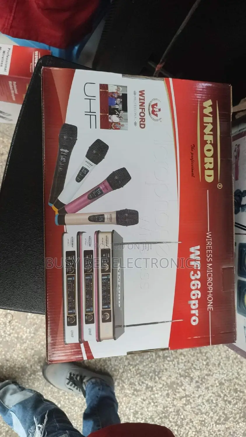WF 366 Pro Winford Wireless Microphone