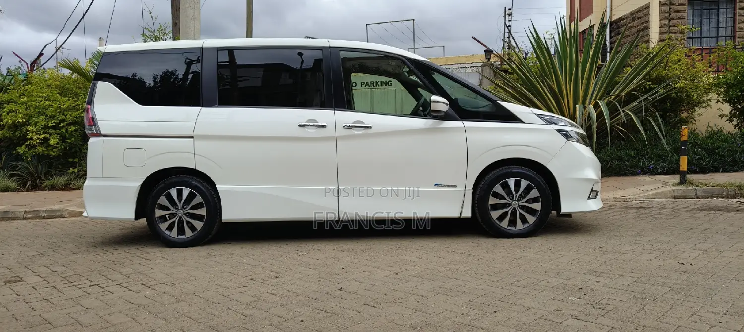 Nissan Serena 2017 Pearl