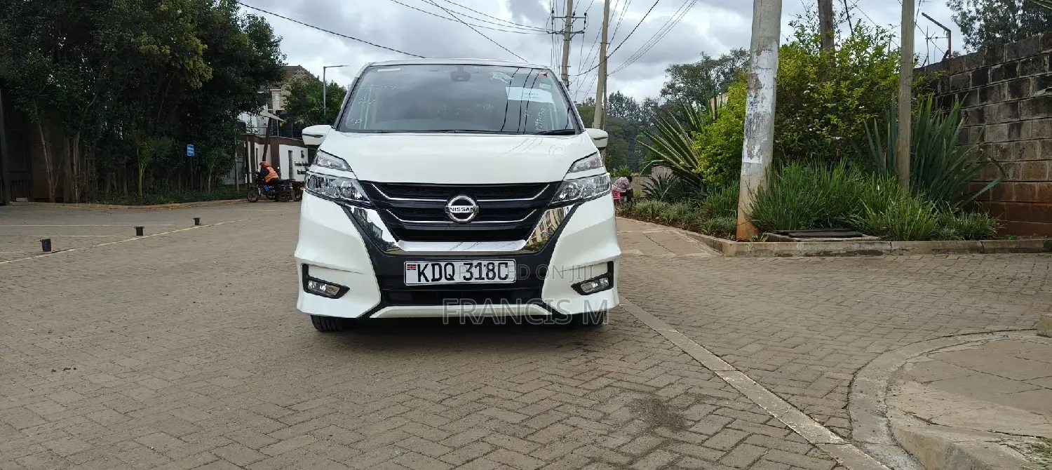 Nissan Serena 2017 Pearl