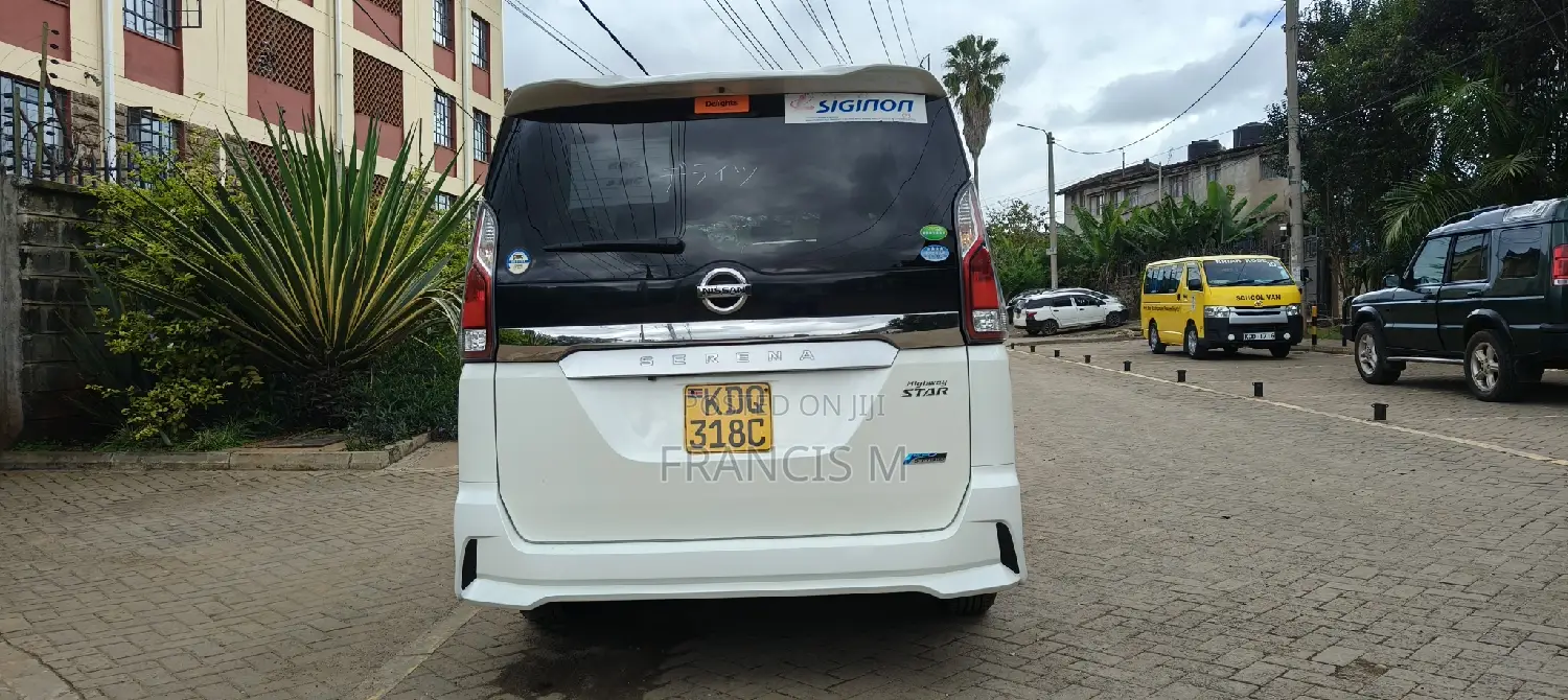 Nissan Serena 2017 Pearl