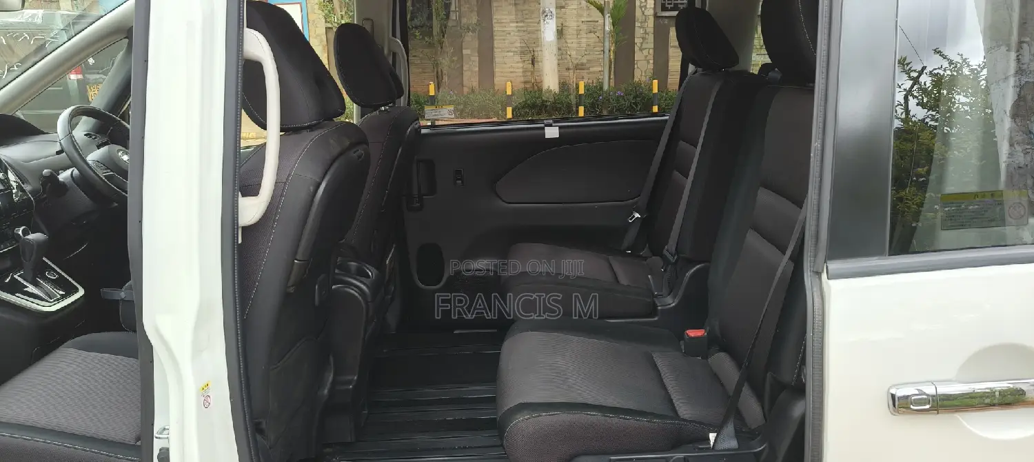 Nissan Serena 2017 Pearl