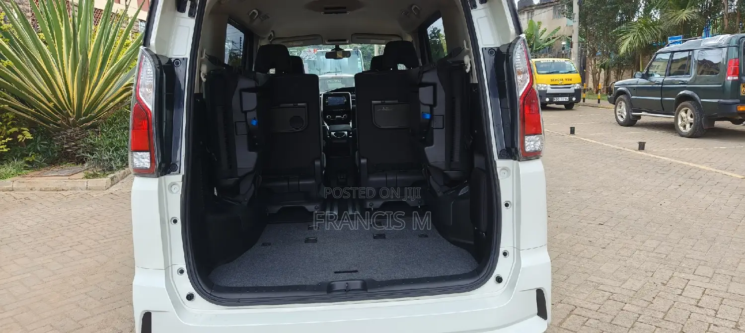 Nissan Serena 2017 Pearl