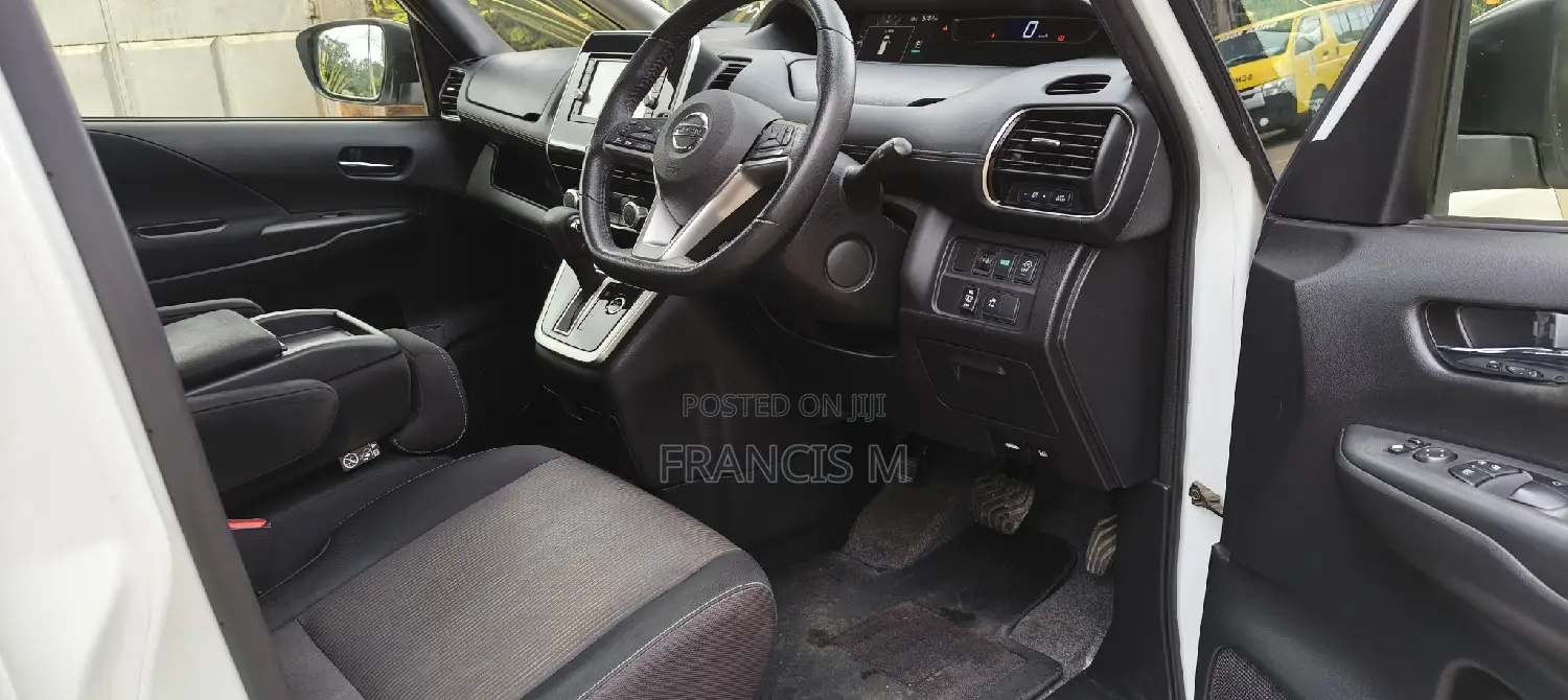 Nissan Serena 2017 Pearl