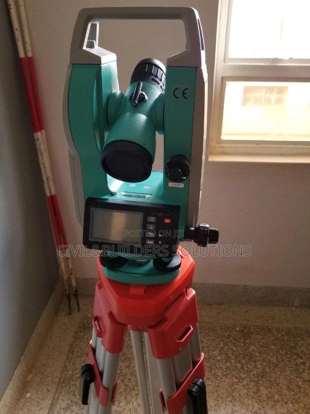 Digital Theodolite Withoptical Plumet - main view