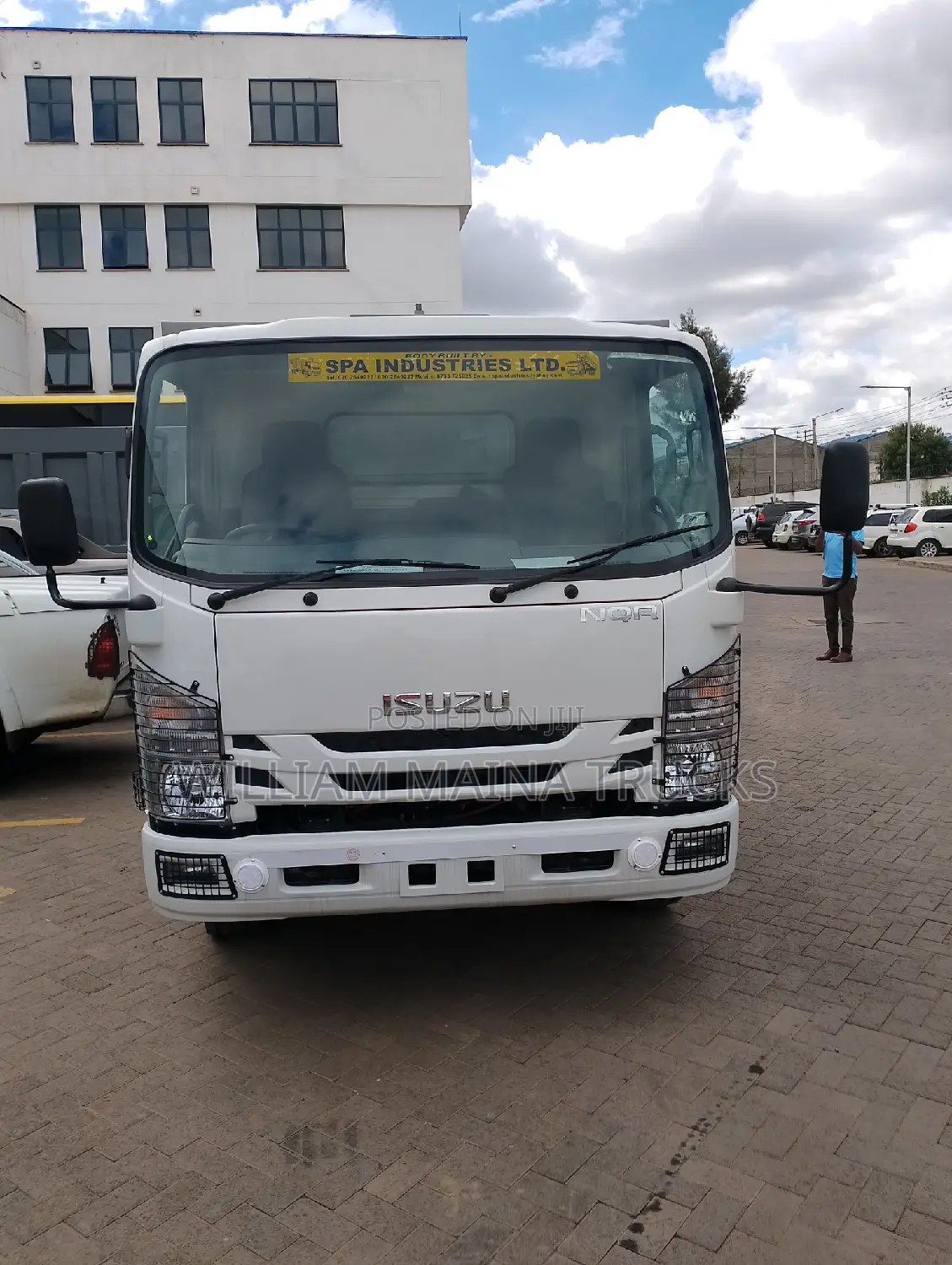 NQR(Tipper) Isuzu