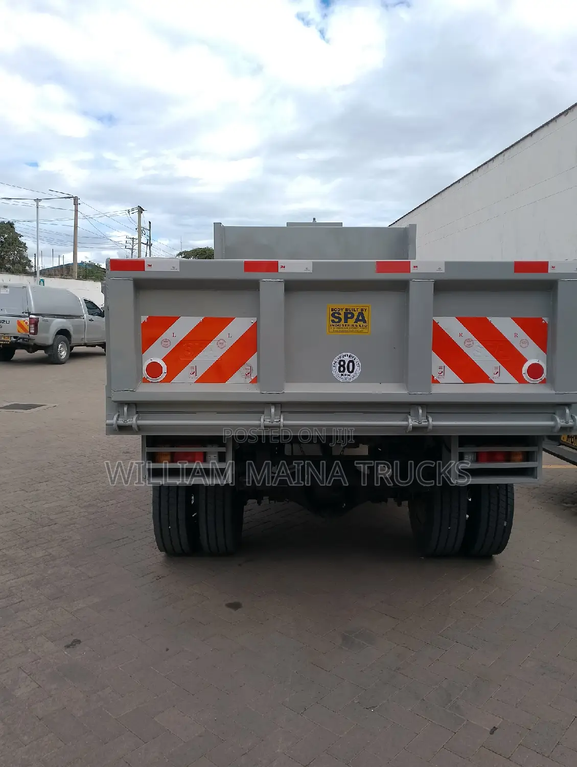 NQR(Tipper) Isuzu