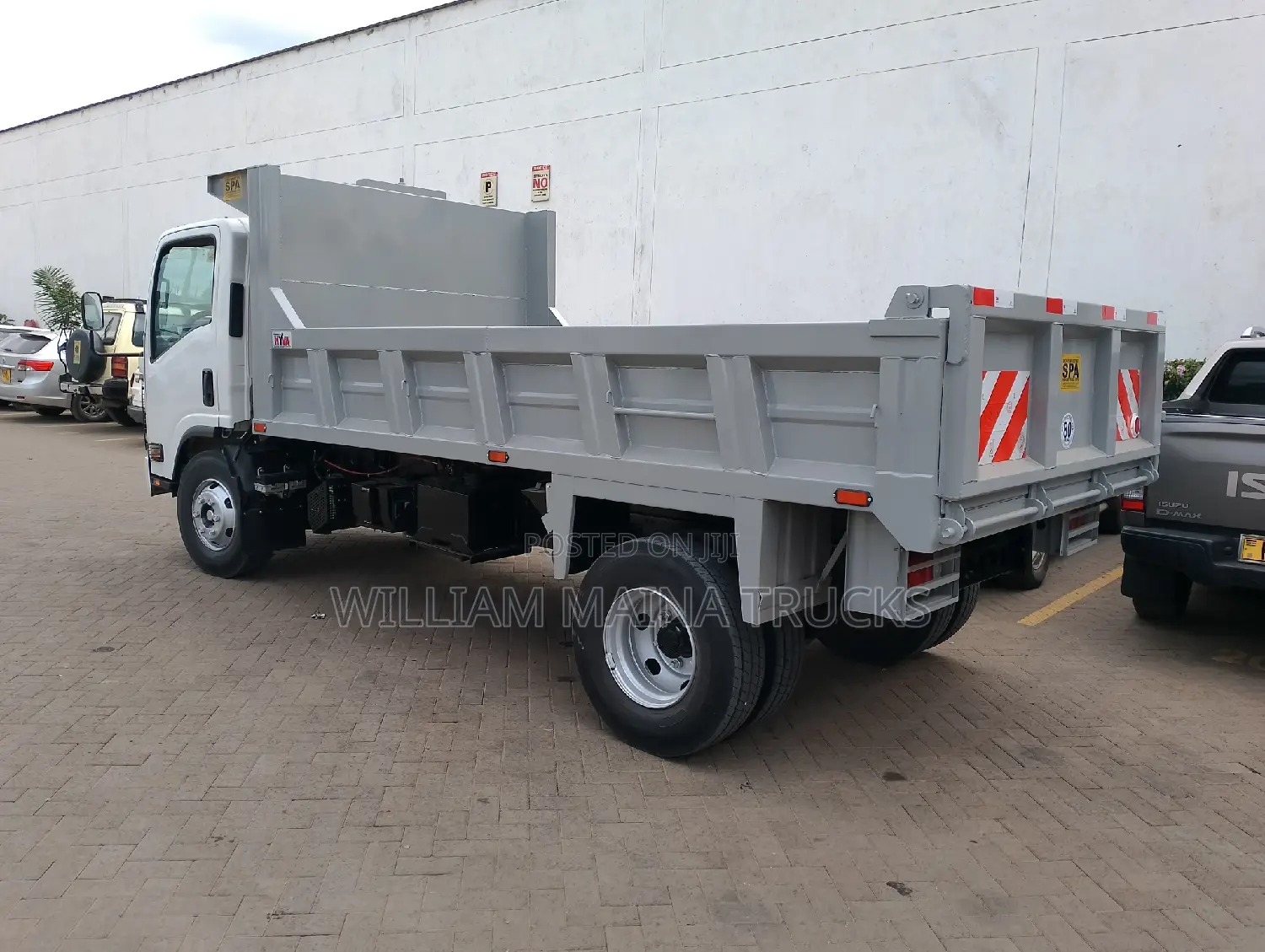 NQR(Tipper) Isuzu