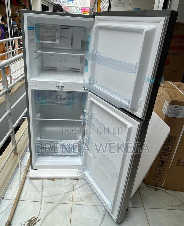 Ramtons 196 Litres Double Door No Frost Fridge, Silver- - thumbnail 2