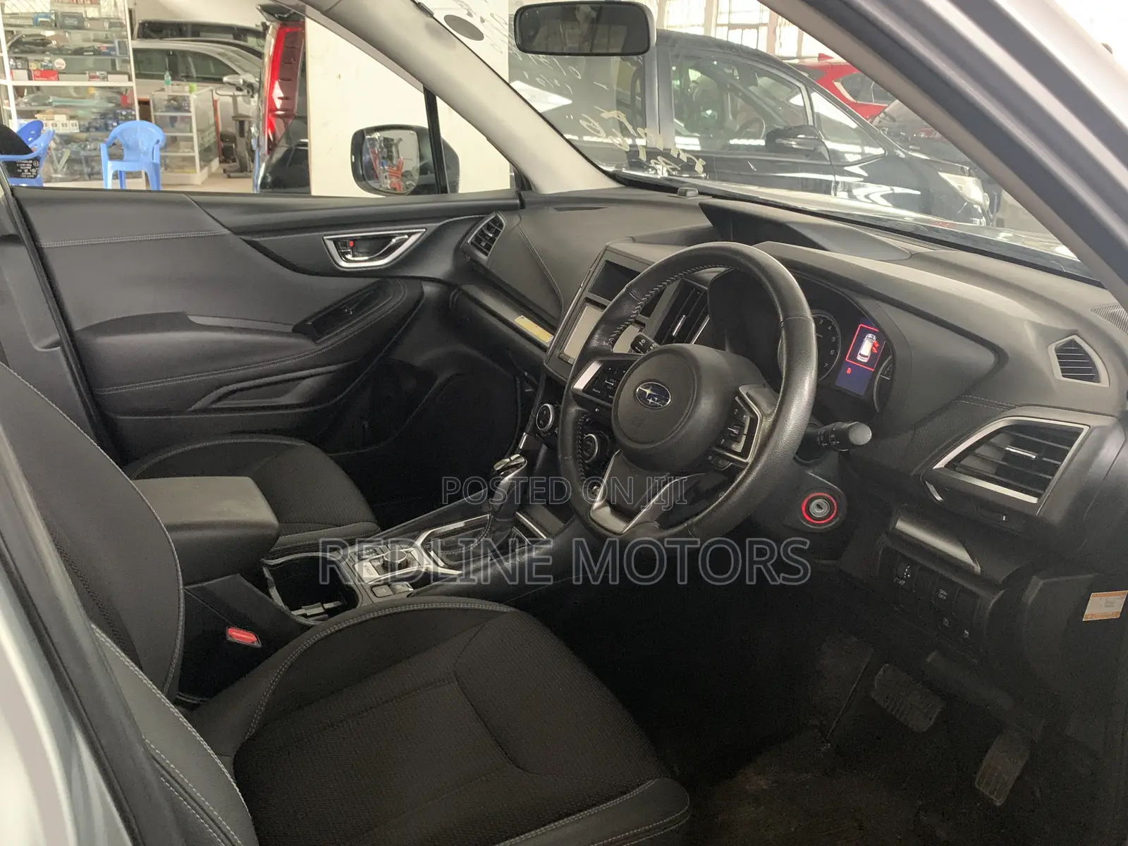 Subaru Forester Base AWD 2019 Silver