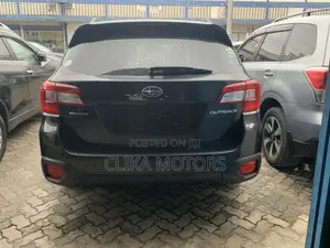 Subaru Outback 2.5i Limited AWD 2017 Black