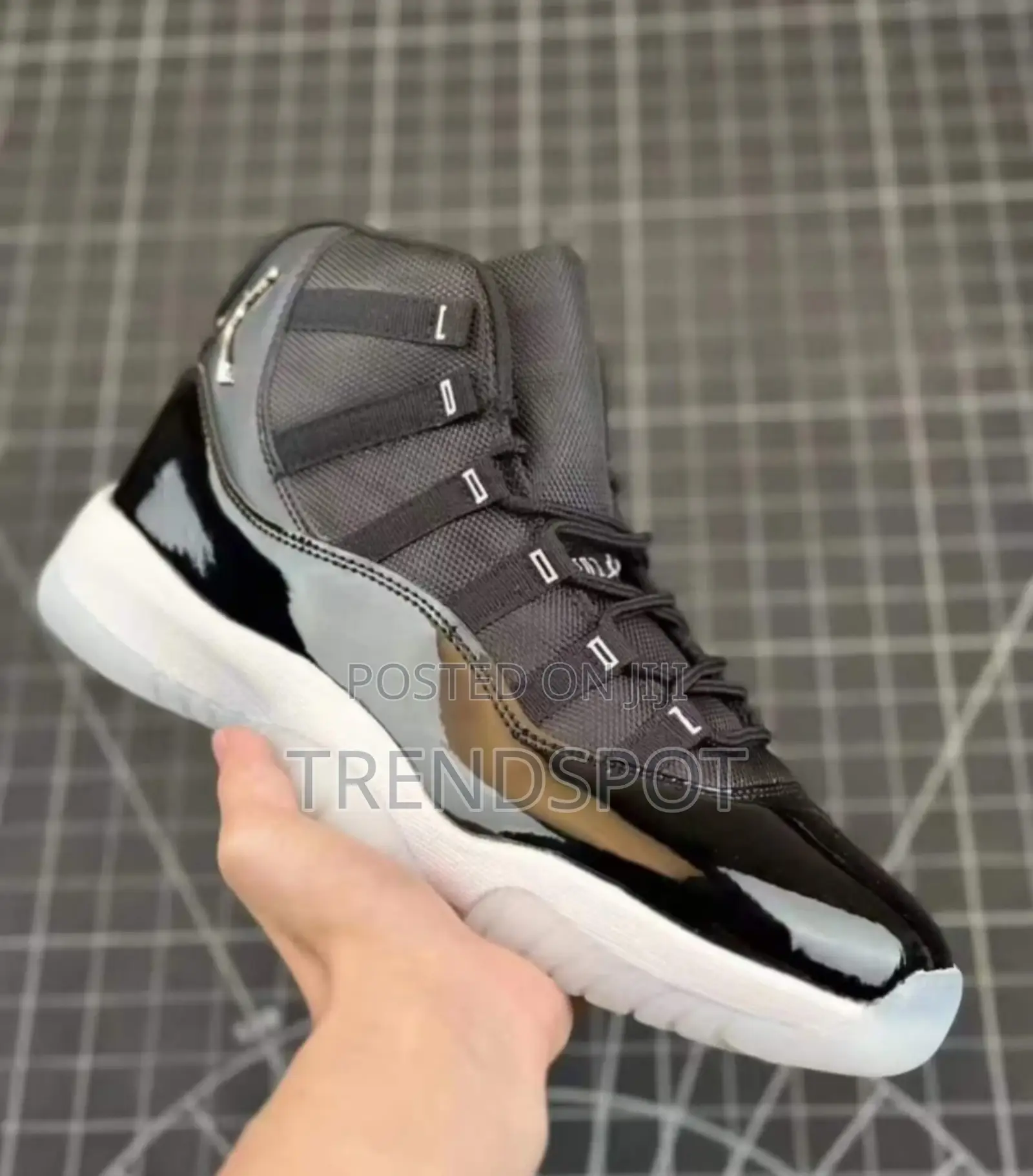Air Jordan 11 'Space Jam'