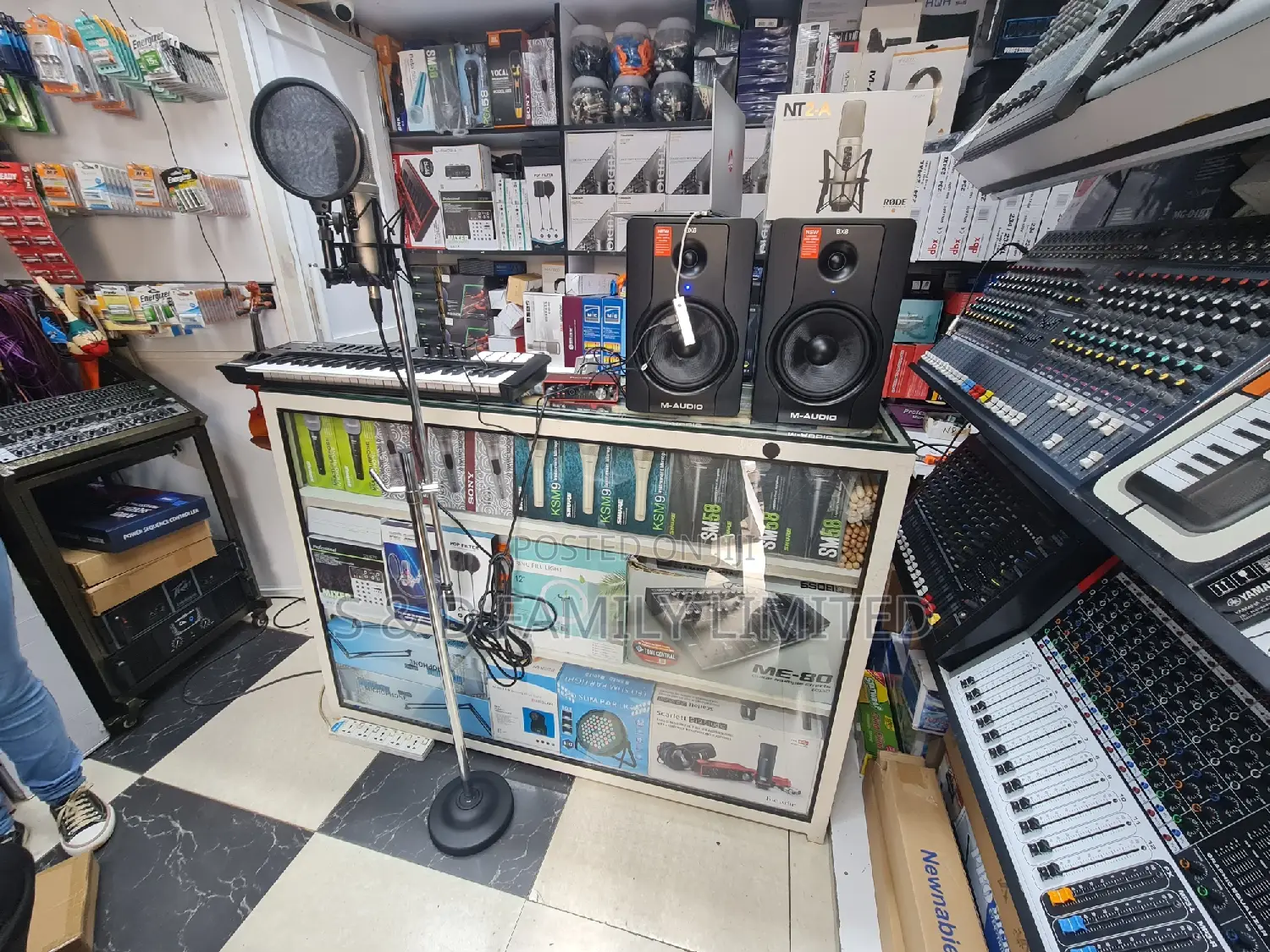 Deluxe Recording Studio Package