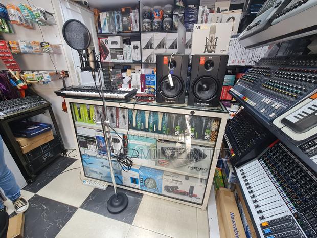 Deluxe Recording Studio Package - thumbnail 4