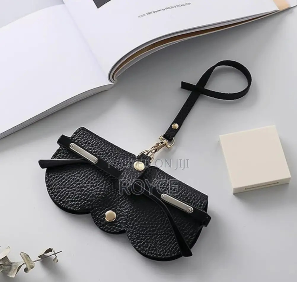Soft Leather Sunglasses Holder