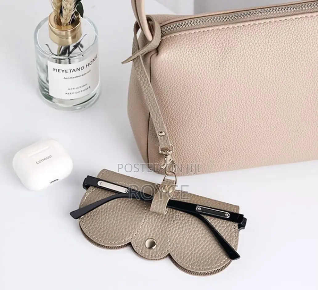 Soft Leather Sunglasses Holder