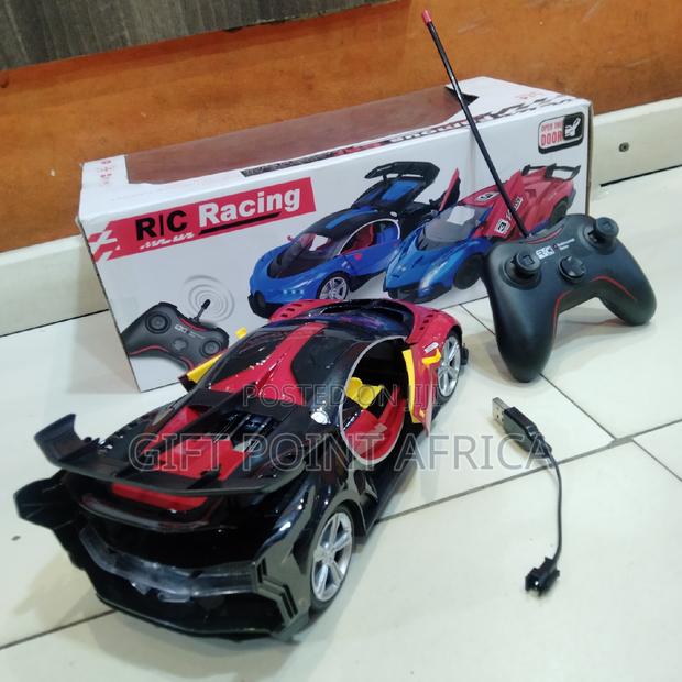 Bugatti Rechargeable Remote Control Toy Car for Kids - thumbnail 3