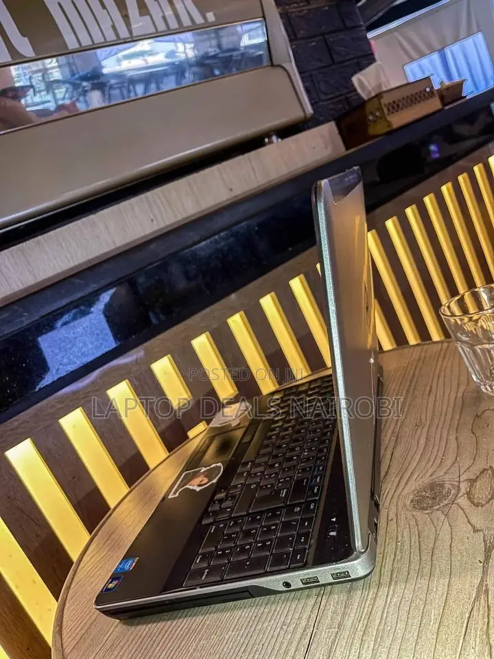 Laptop Dell Inspiron 14 7447 8GB Intel Core I5 HDD+SSD 500GB