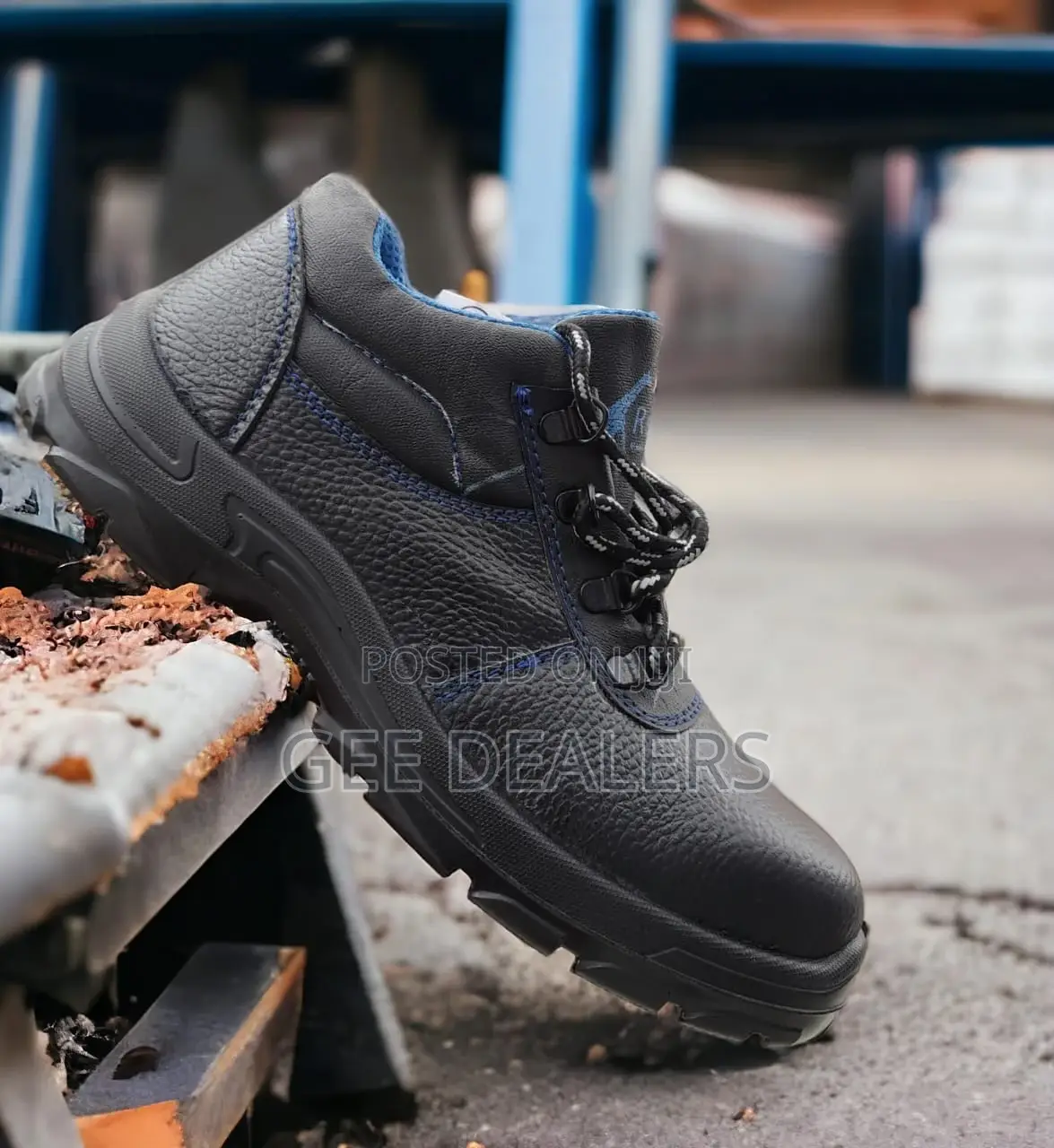 Reflex Low Cut Safety Boots >Steel Toed Work Boots >