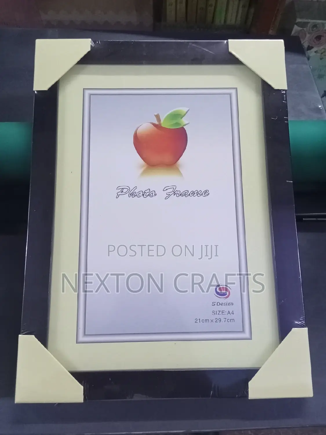 Black Certificate Picture Frame A4
