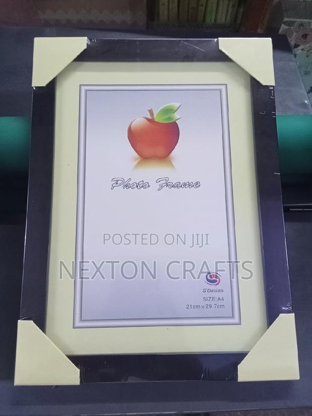 Black Certificate Picture Frame A4