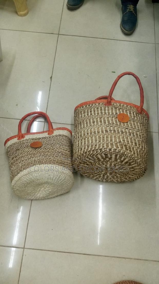 Baskets With Handles Beautiful Pieces
