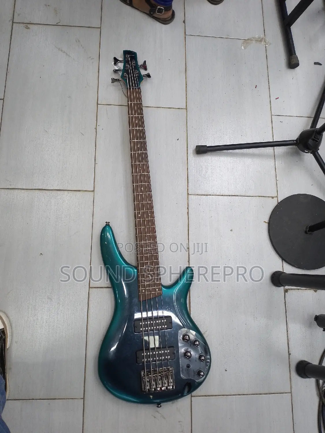 SDGR Ibanez 5 String Active Bass Guitar