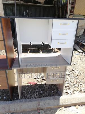 Good Unique Quality Office Table - thumbnail 2