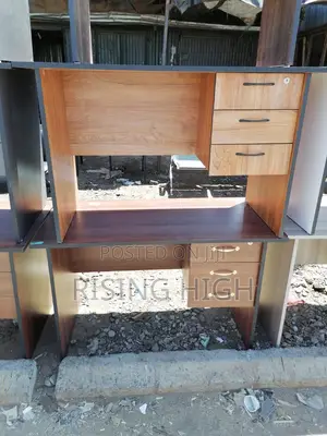 Superior Quality Office Table