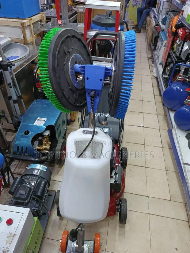 Floor Scrubber Machine - main view
