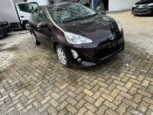Toyota Aqua 2017 Purple