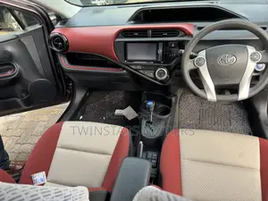 Toyota Aqua 2017 Purple