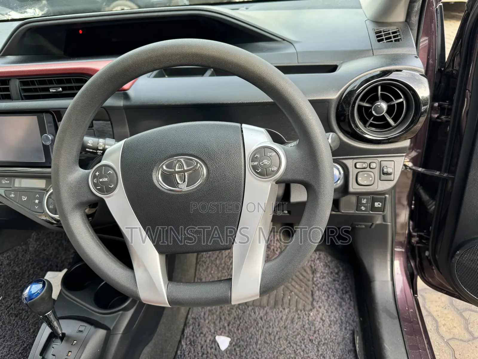 Toyota Aqua 2017 Purple
