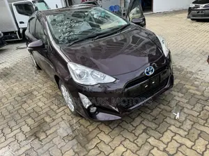 Toyota Aqua 2017 Purple