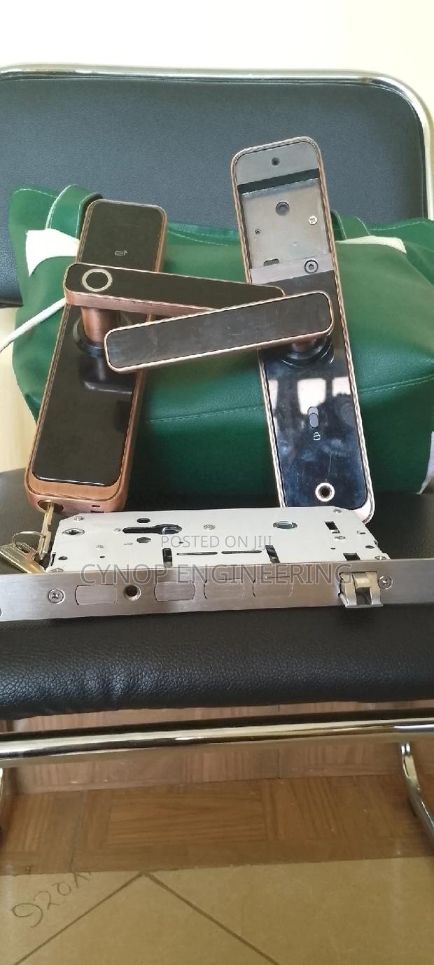 Smart Lock for Airbnb With RFID Cards - main view