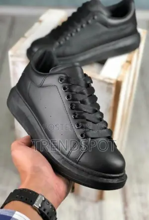 Alexander McQueen Black