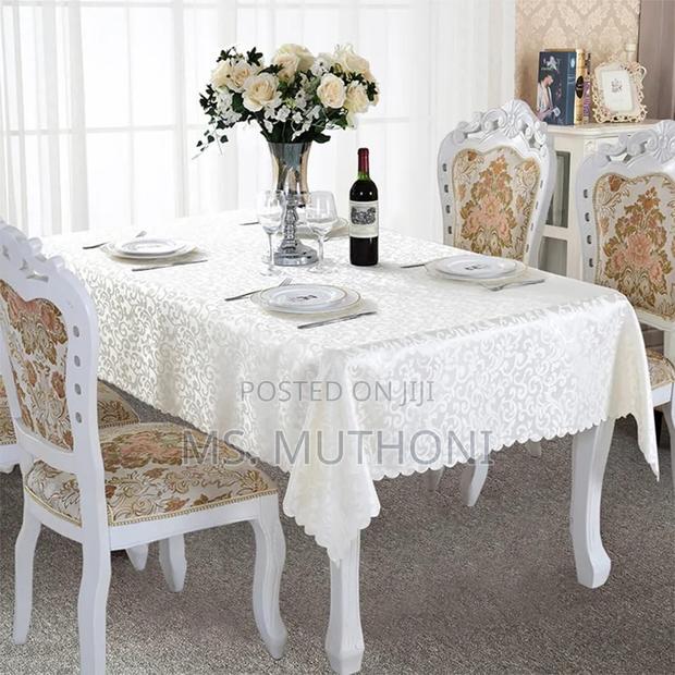 New Embroidered Leaf Dinner Table Cloth - thumbnail 2