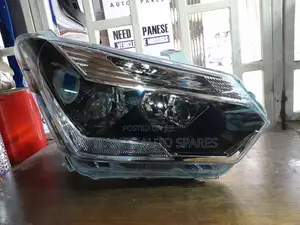 D-Max 2016 Headlamp Non Xenon(Black Shade)