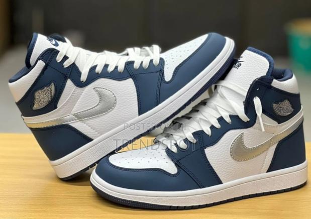 Air Jordan One Black Sneakers - thumbnail 3