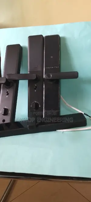 Smart Lock for Airbnb Biometric Security
