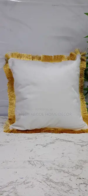Tassled Pillow Cover(Off-White)