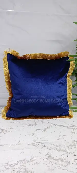 Tassled Pillow Cover (Navy Blue)