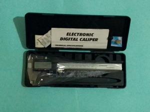 150mm Electronic Digital Caliper (Stainless Steel) - thumbnail 2